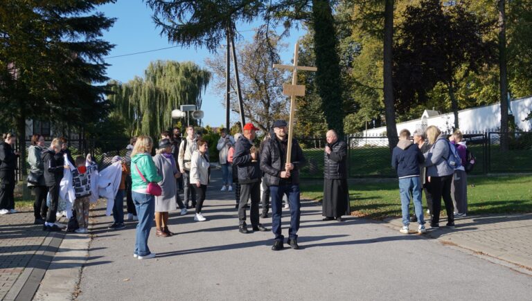 Piesza pielgrzymka Akcji Katolickiej do Karwowa